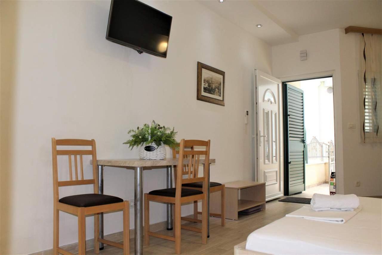 City Center Apartments Miro Makarska Buitenkant foto