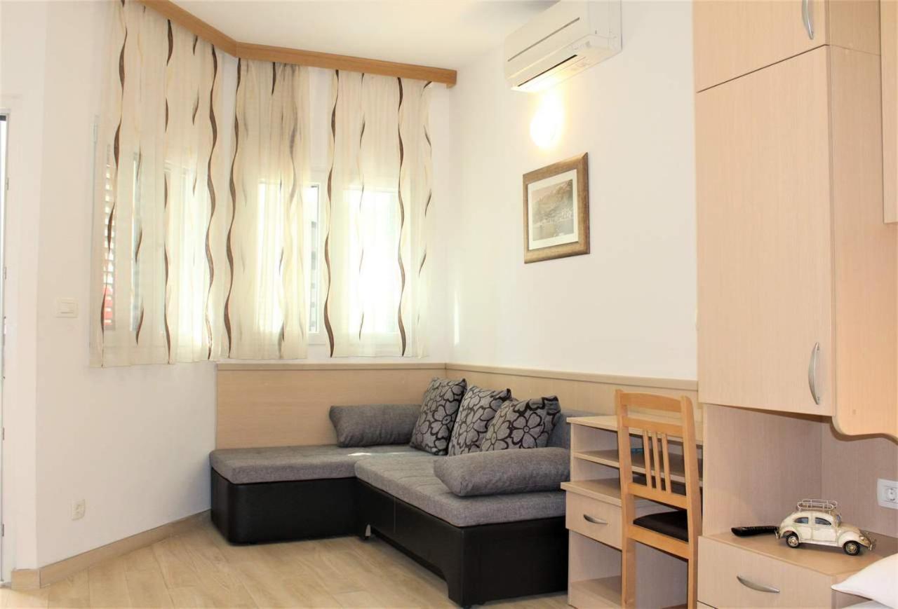 City Center Apartments Miro Makarska Buitenkant foto
