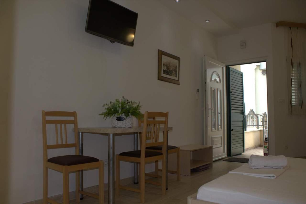 City Center Apartments Miro Makarska Buitenkant foto